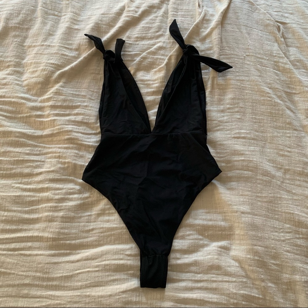 One piece swim